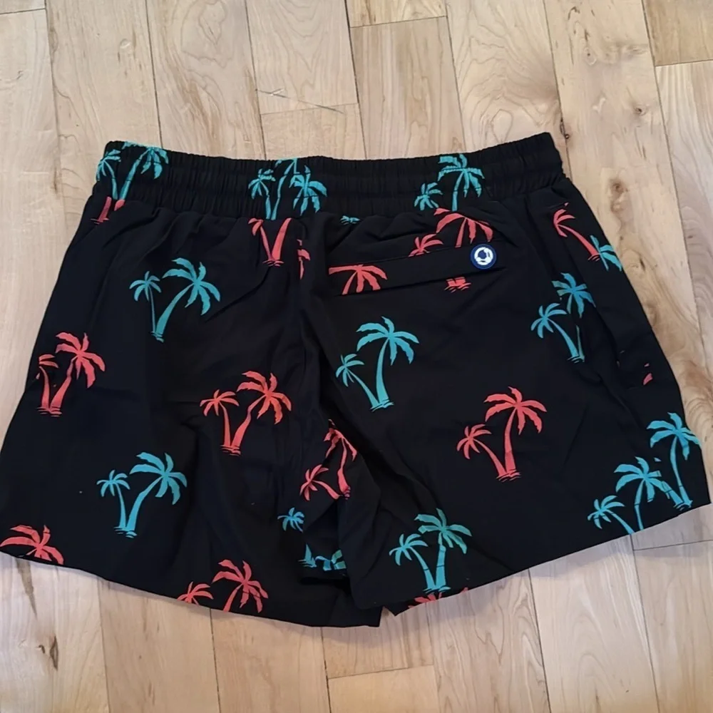 Men’s Rounderbum Lift Tech Swim Trunks